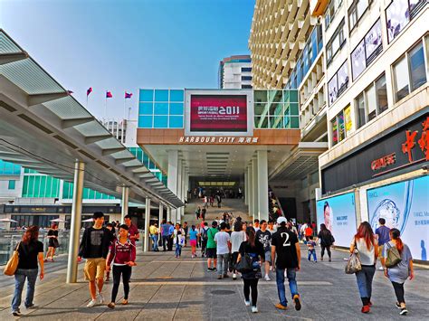 oriental shopping centre hong kong.